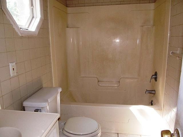 1 of 3 baths