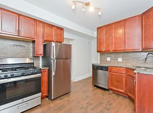 832 N Rockwell St #1E, Chicago, IL 60622