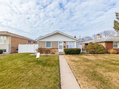 7704 Monitor Ave, Burbank, IL, 60459