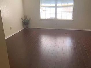 305 Shady Grove Dr, Granbury, TX 76049