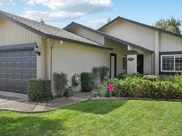 5070 Moss Creek Cir, Stockton, CA 95219