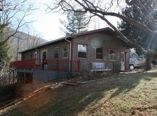 711 Liberty St, West Jefferson, NC 28694