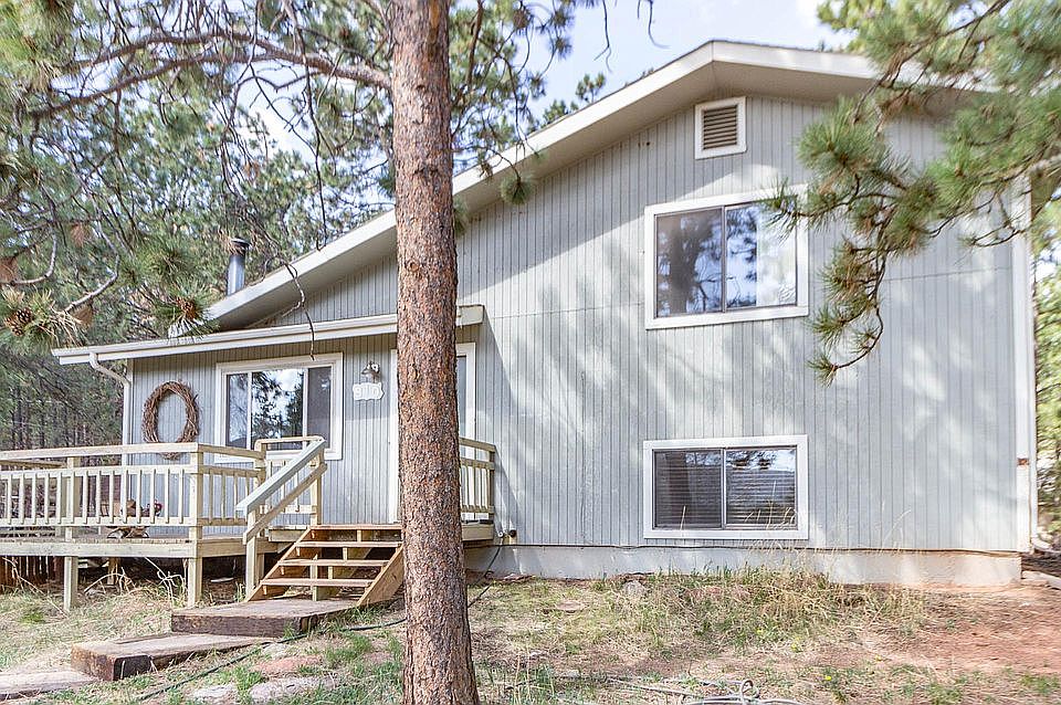 1st image of 810 Northwoods Dr W