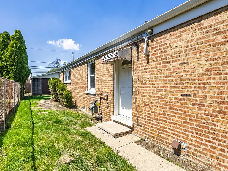 3228 Washington St — Photo 132