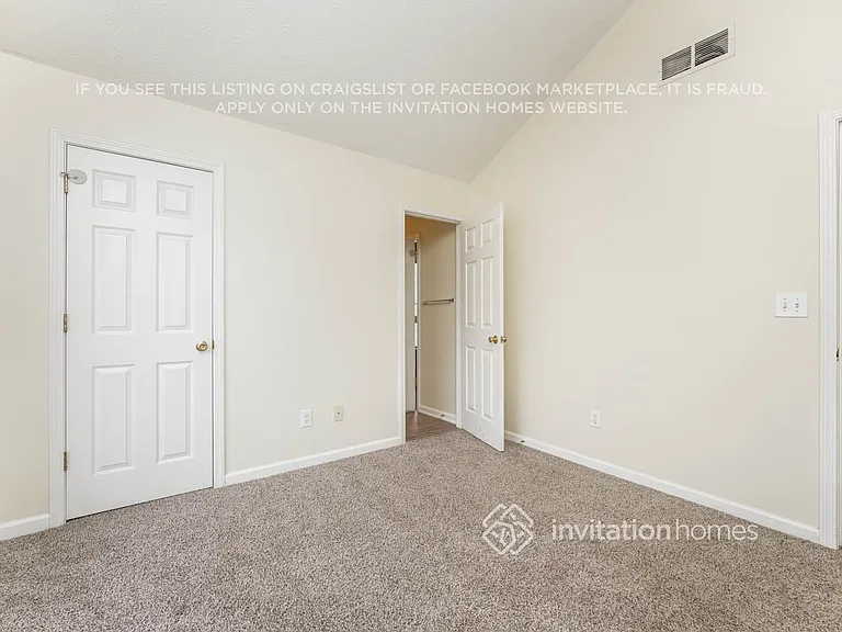1429 Fall River Dr — Photo 14