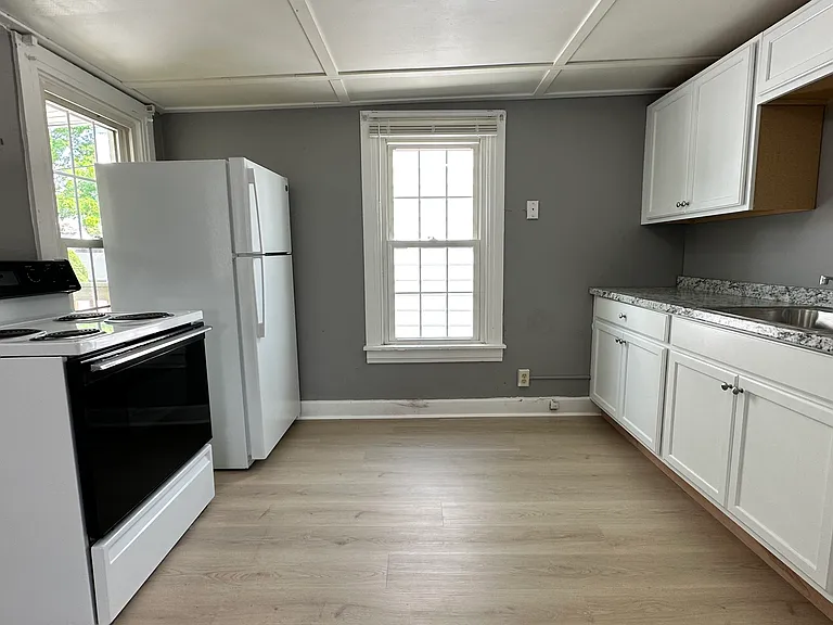 317 W Main St #2 — Photo 19