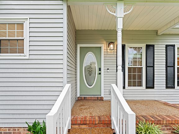 4th image of 3708 Jay Ln