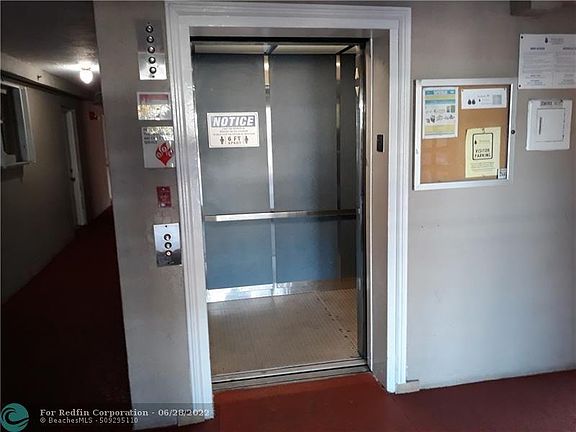 5th image of 600 NW 32nd Pl APT 406