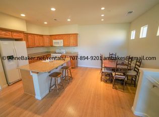 195 Stonegate Cir UNIT C, Cloverdale, CA 95425