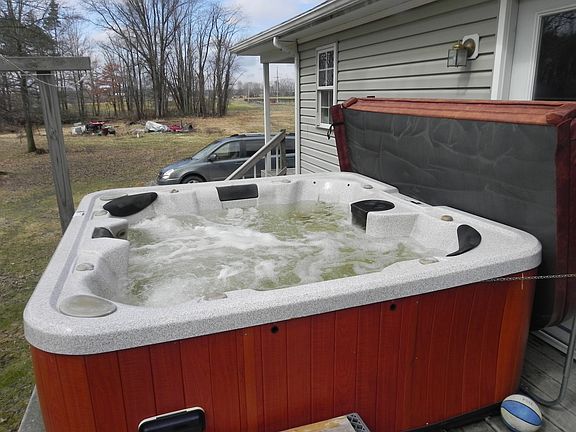 Hot tub