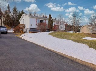 11 Grove Gdns #9, Conception Bay South, NL A1X0B4