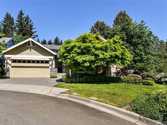 3rd image of 23068 NE 139th Ct