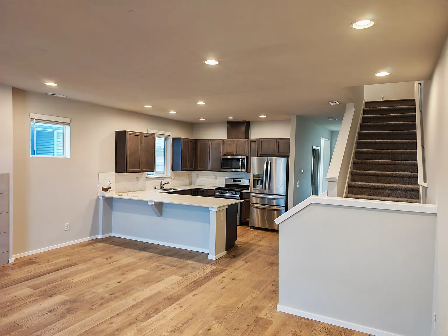 3 bed, 1845 sqft, $2,500 — Photo 3