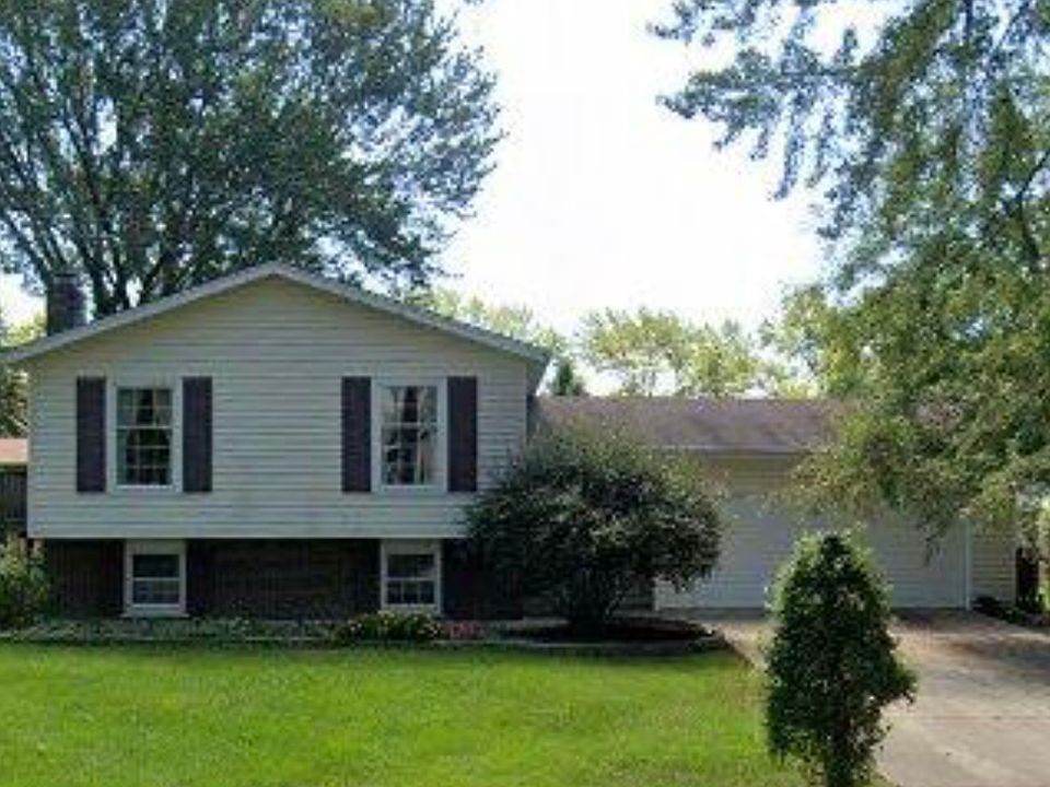 1st image of 817 Tamarack Dr