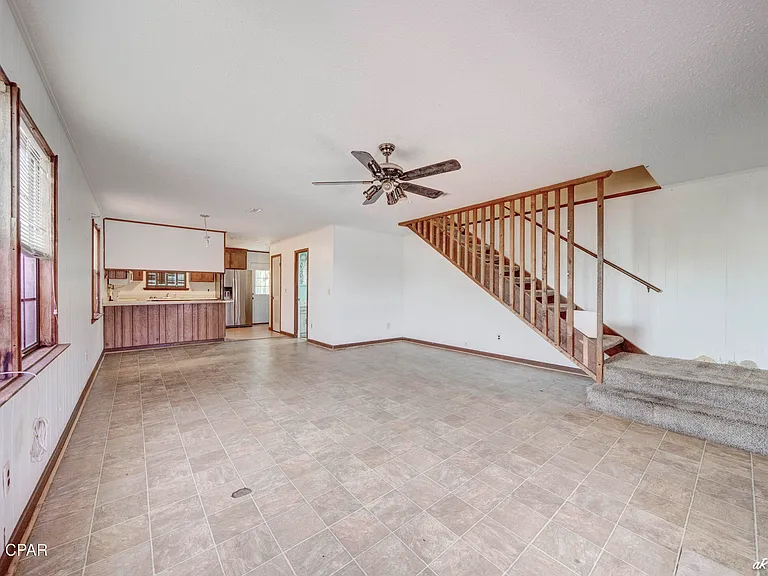 929 Marina Dr — Photo 7