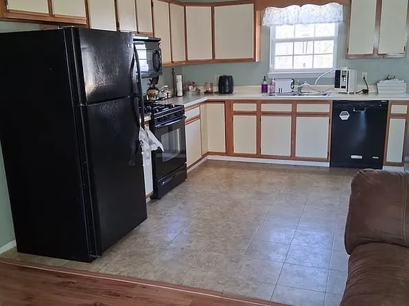 250 W Yoes Ln, Fayetteville, AR 72701