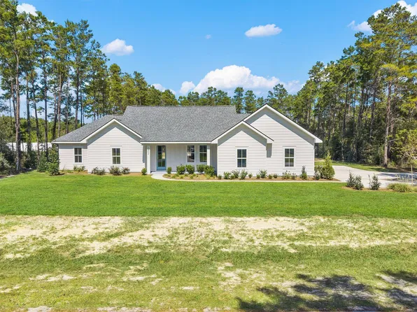 1802 Kingslee Dr, Southport, FL 32409