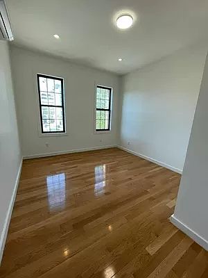 4th image of 106 Ellery St #2F
