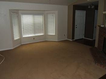 4th image of 2883 Aylesbury Ct