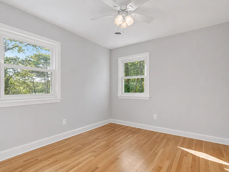 508 Piney Point Rd — Photo 12