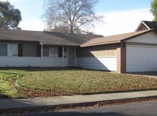 442 Klamath Dr, Vacaville, CA 95687