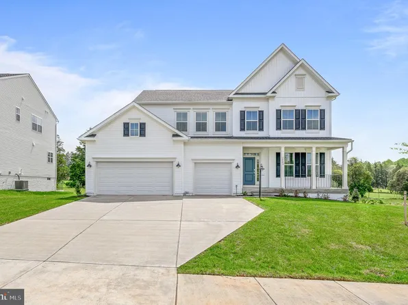 2449 Newton Dr, Jeffersonton, VA 22724
