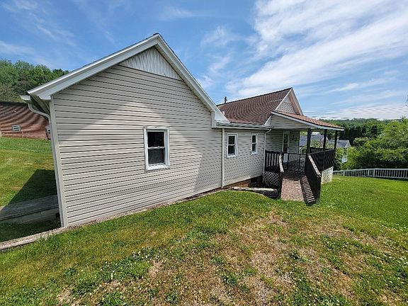 5th image of 114 Firehouse Dr