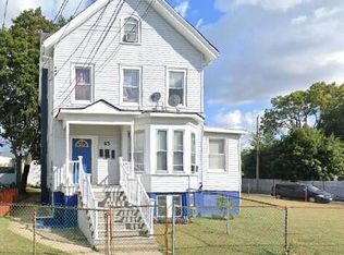 63 2nd St, Keyport, NJ 07735