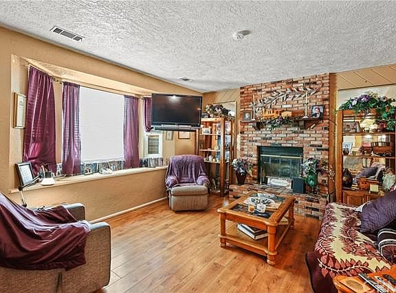3rd image of 10778 Choiceana Ave