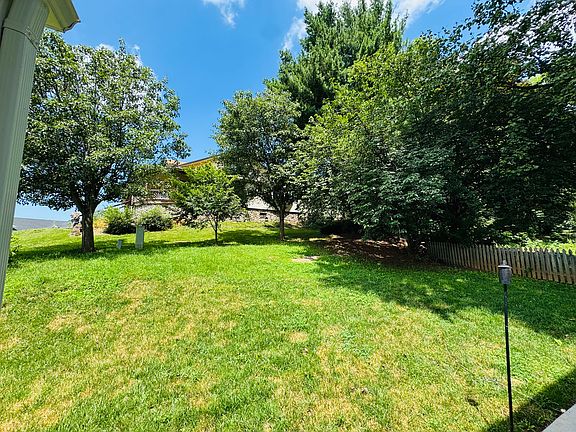 2nd image of 2175 Harvest Dr
