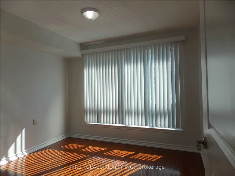 920 Sheppard Ave W #308 — Photo 8