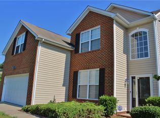 2927 Sir Thomas Dr, Chesapeake, VA 23321