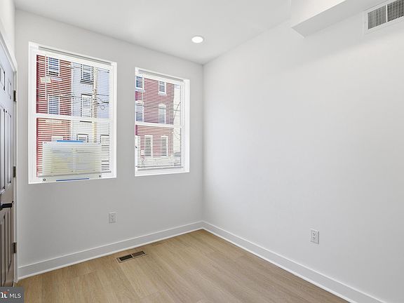 4th image of 2123 N 9th St #1