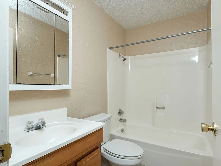 10419 Firethorn Ln — Photo 10