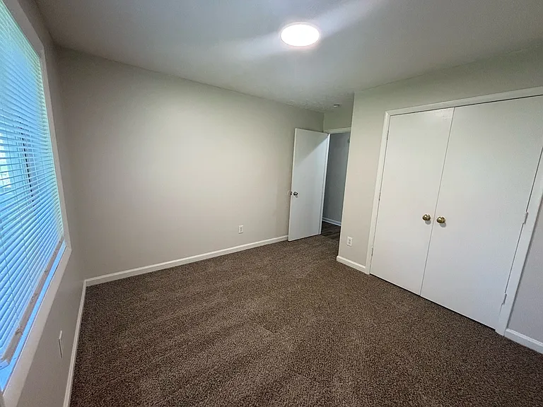 1123 Southwood Dr #4 — Photo 7
