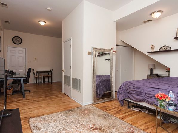 1230 N Greenview Ave APT 2F