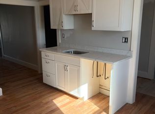 7 Summit St APT 3, Gloucester, MA 01930