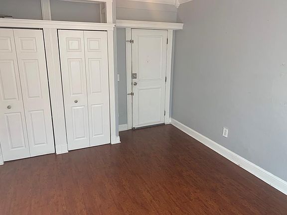 3rd image of 119 Menores Ave APT 9