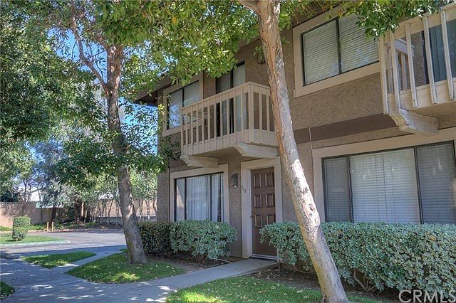 1st image of 925 Willow Ave