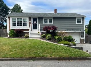 59 Salem Ave, Cranston, RI 02920