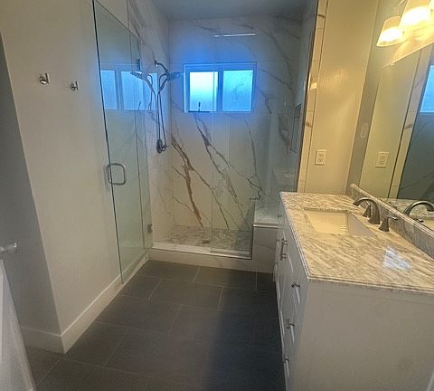 5th image of 930 3rd St APT 302