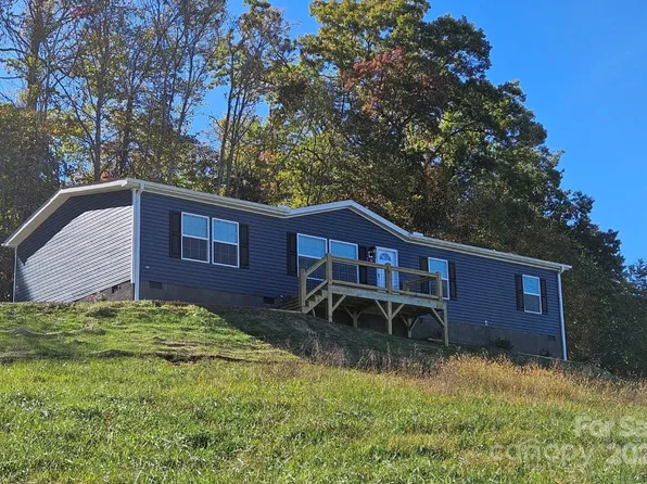 98 Whisper Mountain Rd, Hendersonville, NC 28792