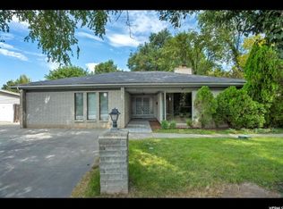 2219 E Lincoln Ln, Holladay, UT 84124