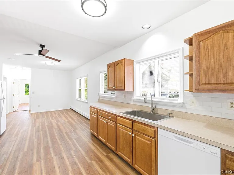 198 Myrtle Ave #1 — Photo 3