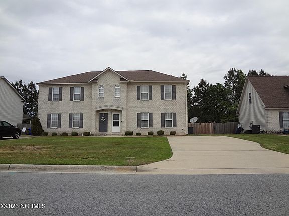 2nd image of 205 S Pointe Dr #B