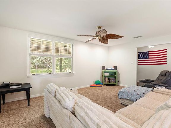 4th image of 13677 Rebel Rd