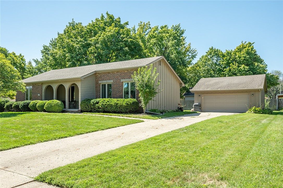 4420 72nd St, Urbandale, IA 50322 Zillow