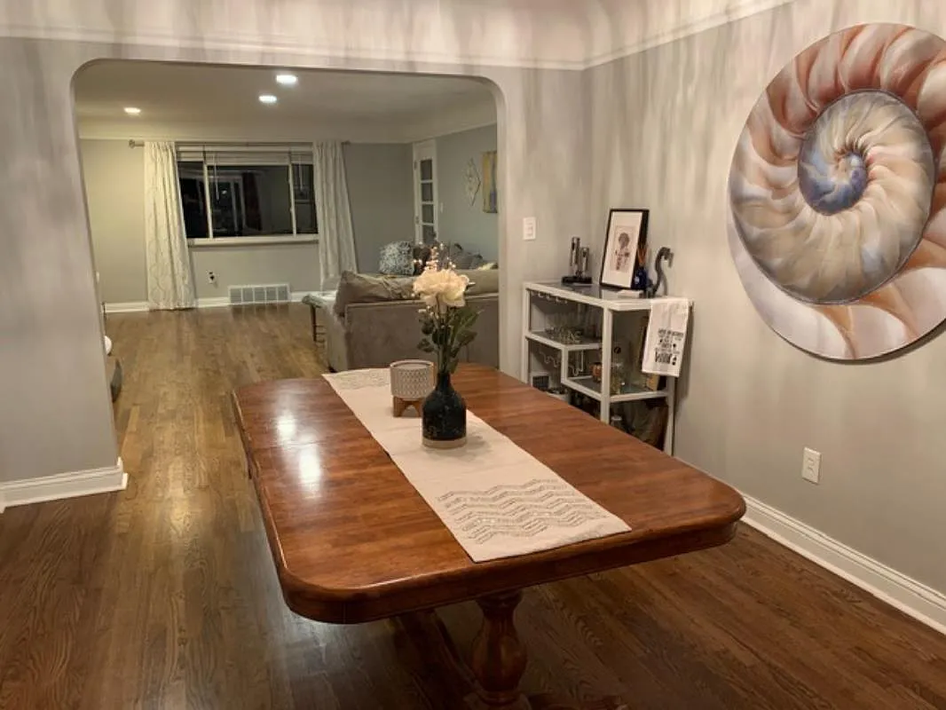 2 bed, 1240 sqft, $1,800 — Photo 4