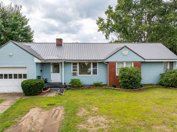 17 Central Ave, Bloomsburg, PA 17815