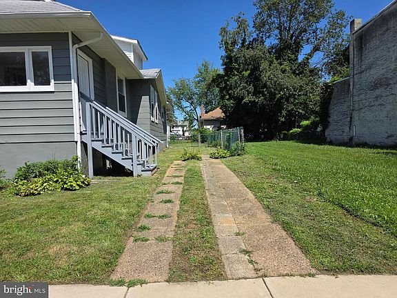 4th image of 324 Elm Ave